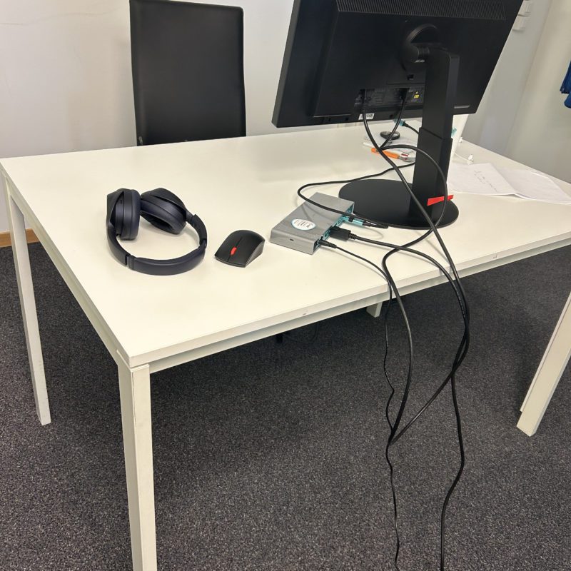 Table Ikea