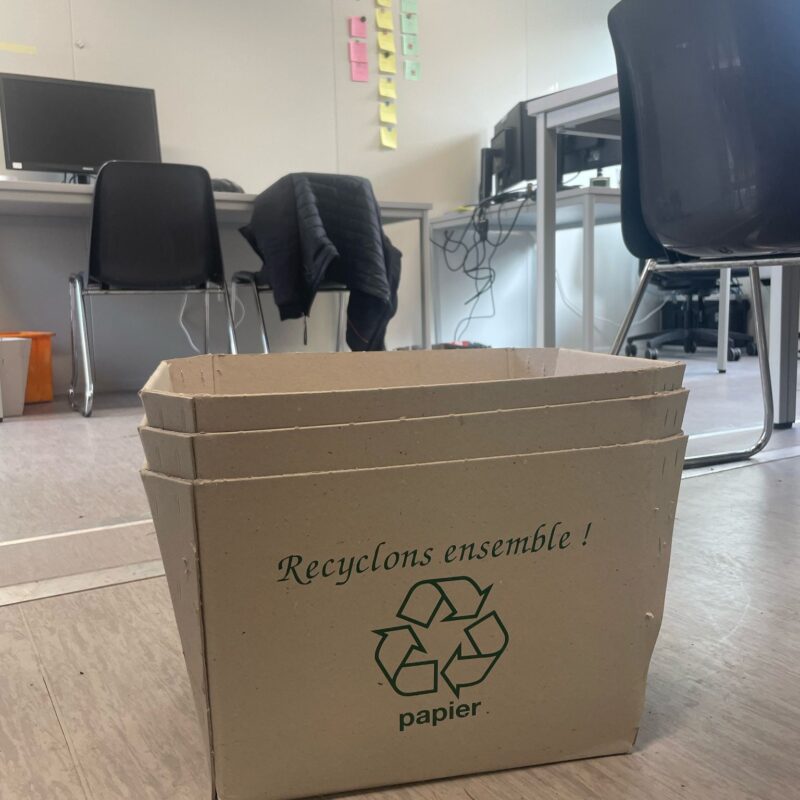 Bac de tri à papier