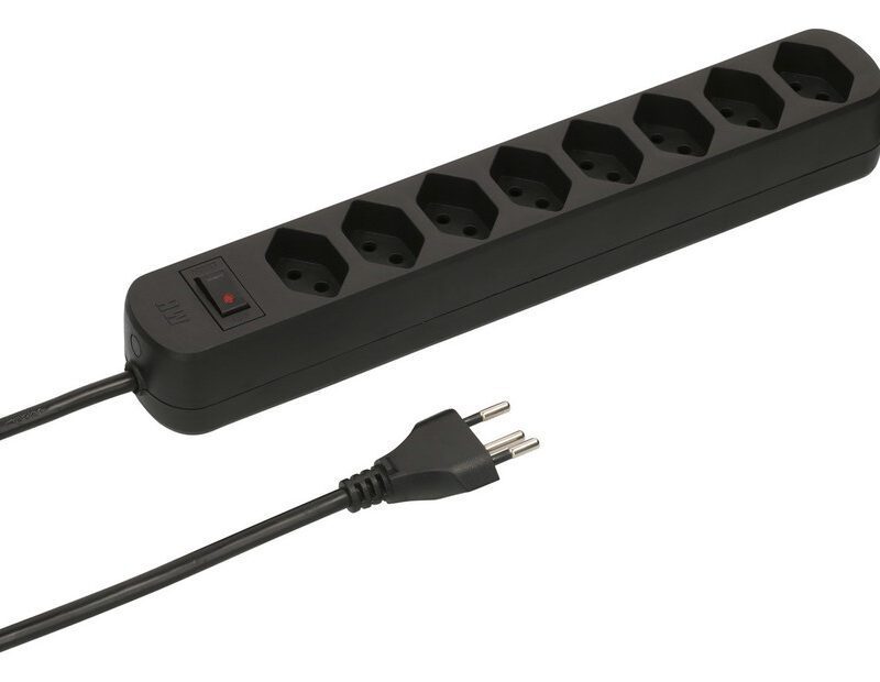 Multriprise noire 8 embouts