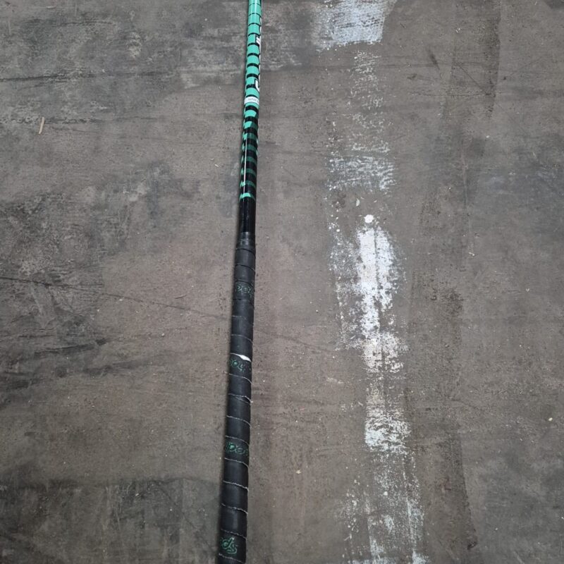 Canne d'unihockey usagée
