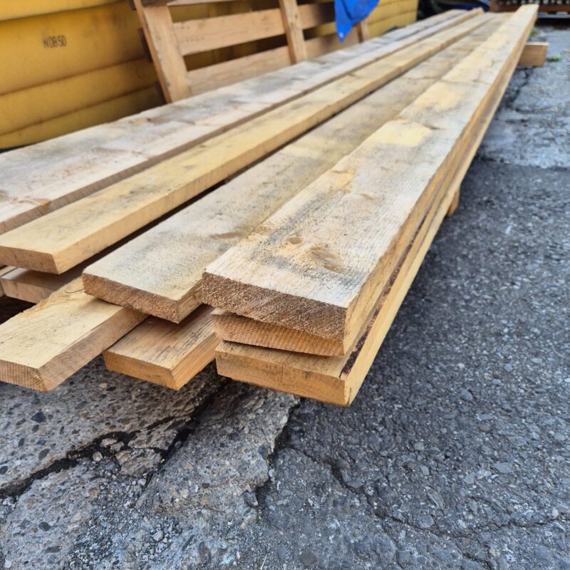 Planche en bois 2,7x12x500 cm